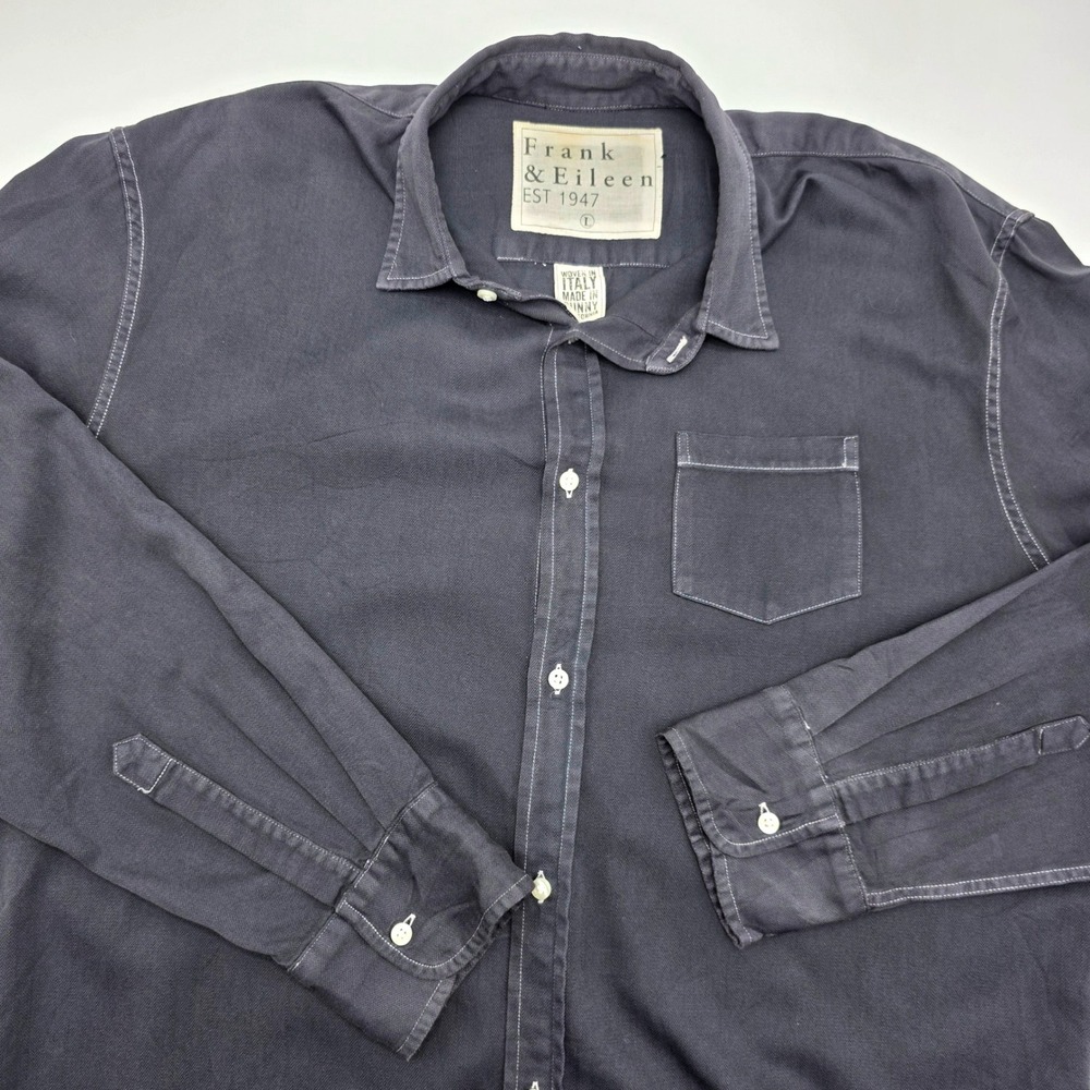 Frank & Eileen Women’s Button-Down Shirt in Faded Navy